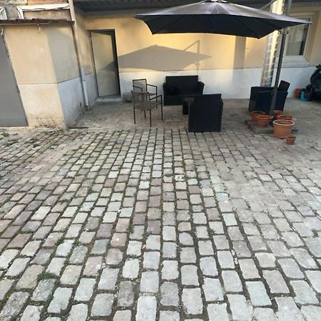 Studio A 2 Arret De Paris بيارفيت-سور-سين المظهر الخارجي الصورة