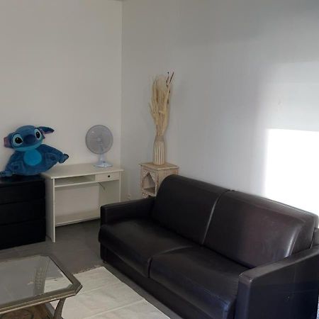 Studio A 2 Arret De Paris بيارفيت-سور-سين المظهر الخارجي الصورة